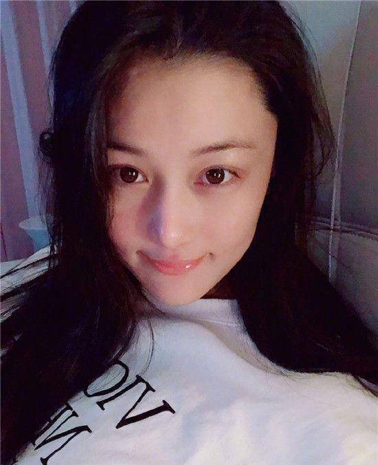 张馨予沈梦辰先后中招引热议,女明星成骗子新目标?一孕傻三年?