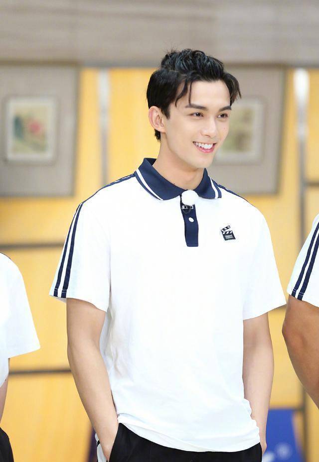 甩掉童星标签,当选95后唯一"荷尔蒙"选手,吴磊究竟苏在哪?