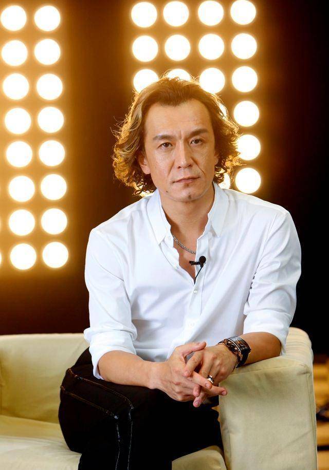 李咏55岁明寿,女人哈文贴郁金香忆夫,母女长年旅居国外_法图麦_社交