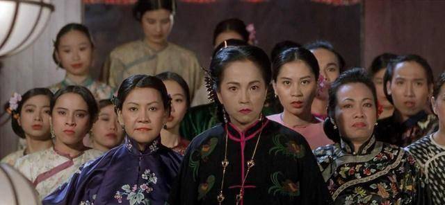 周星驰的黄金绿叶石榴姐苑琼丹住院,祝愿她早日康复_唐伯虎_电影_经典