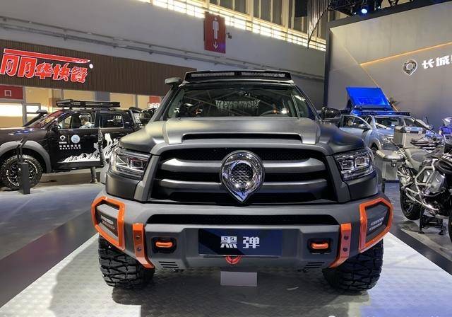 国产最强皮卡"长城炮"黑弹版亮相,哑光车漆,性能可媲美猛禽!