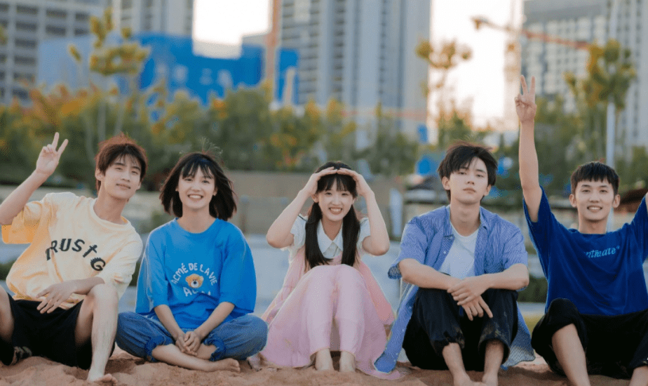 同样是竹已的小说,为何《偷偷藏不住》被吐槽,另一部却成黑马剧_网友