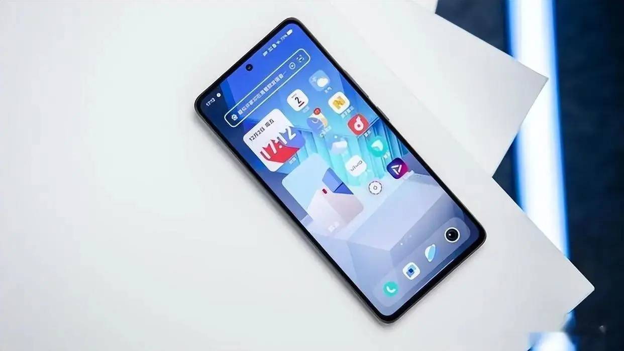 原创
            12GB+512GB突降1889元，OIS光学防抖+120W，90万跑分旗舰跌至新低