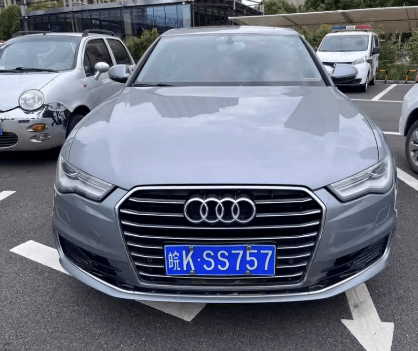 安徽省阜阳市一辆奥迪牌小型汽车将以23万起拍