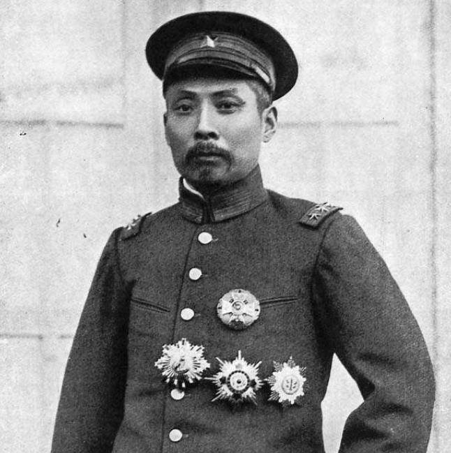 他曾22天收复180万领土,却在睡觉时被杀害,如今坟头长满野草_徐树铮