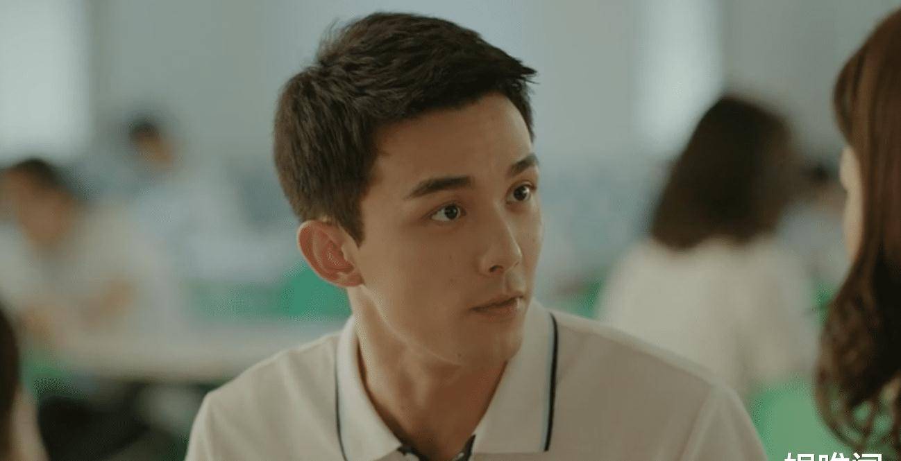 吴磊张子枫cp体质招人爱,戏里初高中同学,戏外大学同校,好配_观众_磊