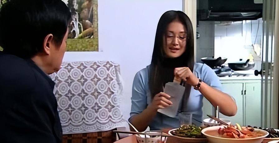 《马大帅》中出现的女人们:玉芬最美,小云最靓,阿薇才是关注点_剧中