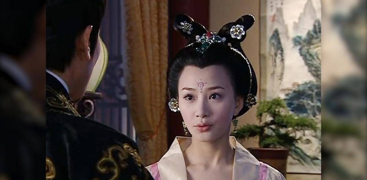 小周后15岁嫁姐夫,18岁成皇后,28岁沦为玩物_李煜_赵光义_生活