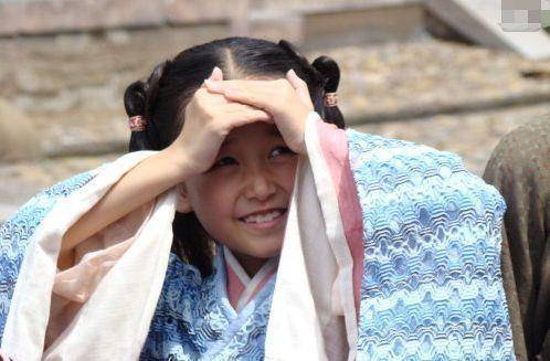 《美人心计》中的小慎儿,今17岁貌美如花,还和王俊凯配一脸_蒋依依_剧