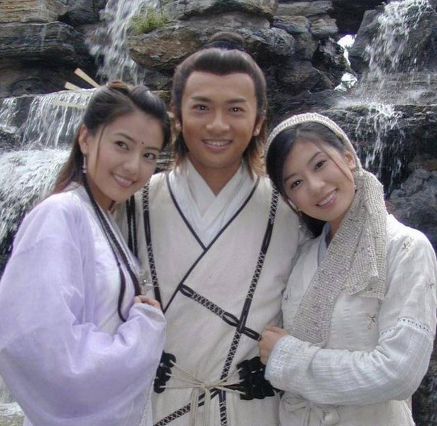 《倚天屠龙记》开播20年,高圆圆家庭美满,苏有朋婚姻至今仍成谜