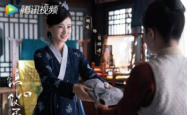 《甄嬛传》配角,31岁的谭松韵演大女主,38岁的她还是小配角_何泓姗_剧