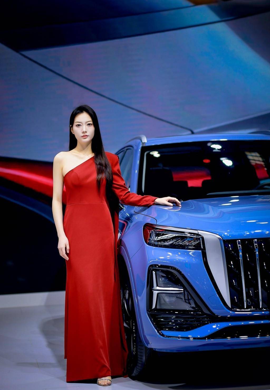 2023重庆车展上那些车模小姐姐们你最喜欢哪一个?_搜狐汽车_搜狐网