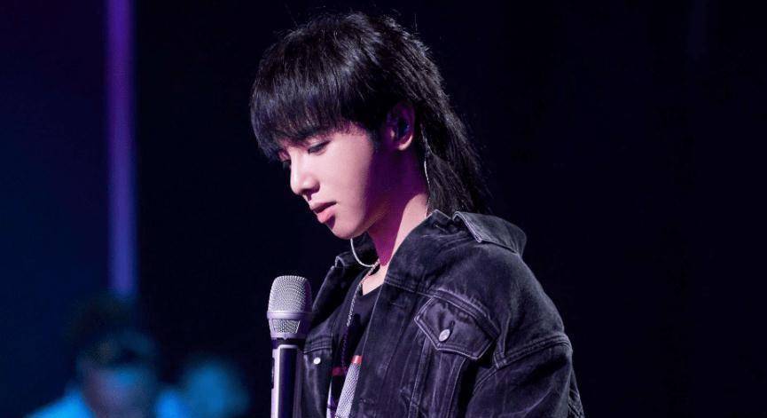 华晨宇在5年前讲了一个童话故事,那时不懂,如今深有体会_巨人_大海