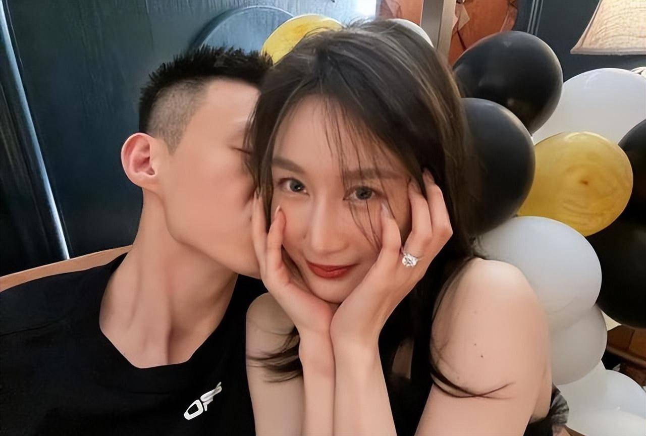 模特大赛冠军也上榜_赵睿_朱芳雨_篮球