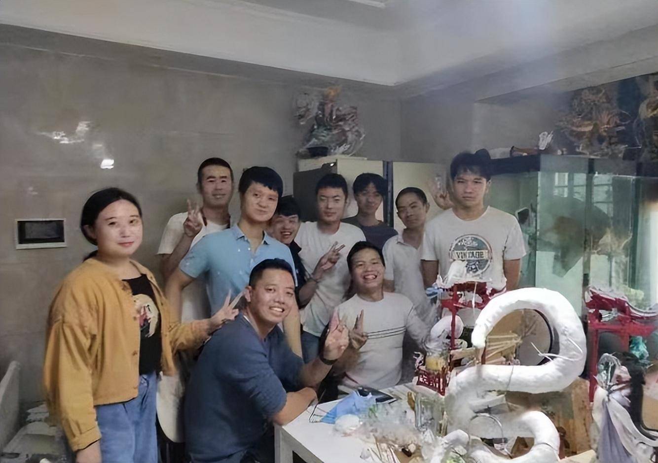 乡土生活的"活化石",竟是小伙制作的糖艺人偶,被网友天价买走_陈志文