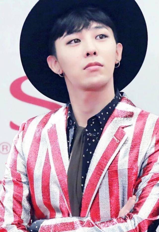 退伍之后整容了?权志龙的鼻子怪怪的,可能还要恢复恢复_香奈儿_的发展