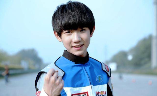 搜,粉丝纷纷表示接受无能,其实明星抽烟的还真不少_偶像_少年_贾乃亮