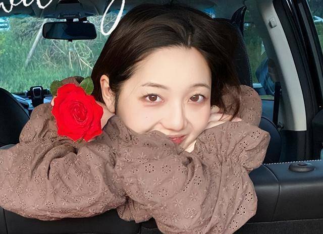 冰柠檬疑遭家暴,自曝被板凳砸脸,晒受伤照引同情了_张兆艺_什么_人们