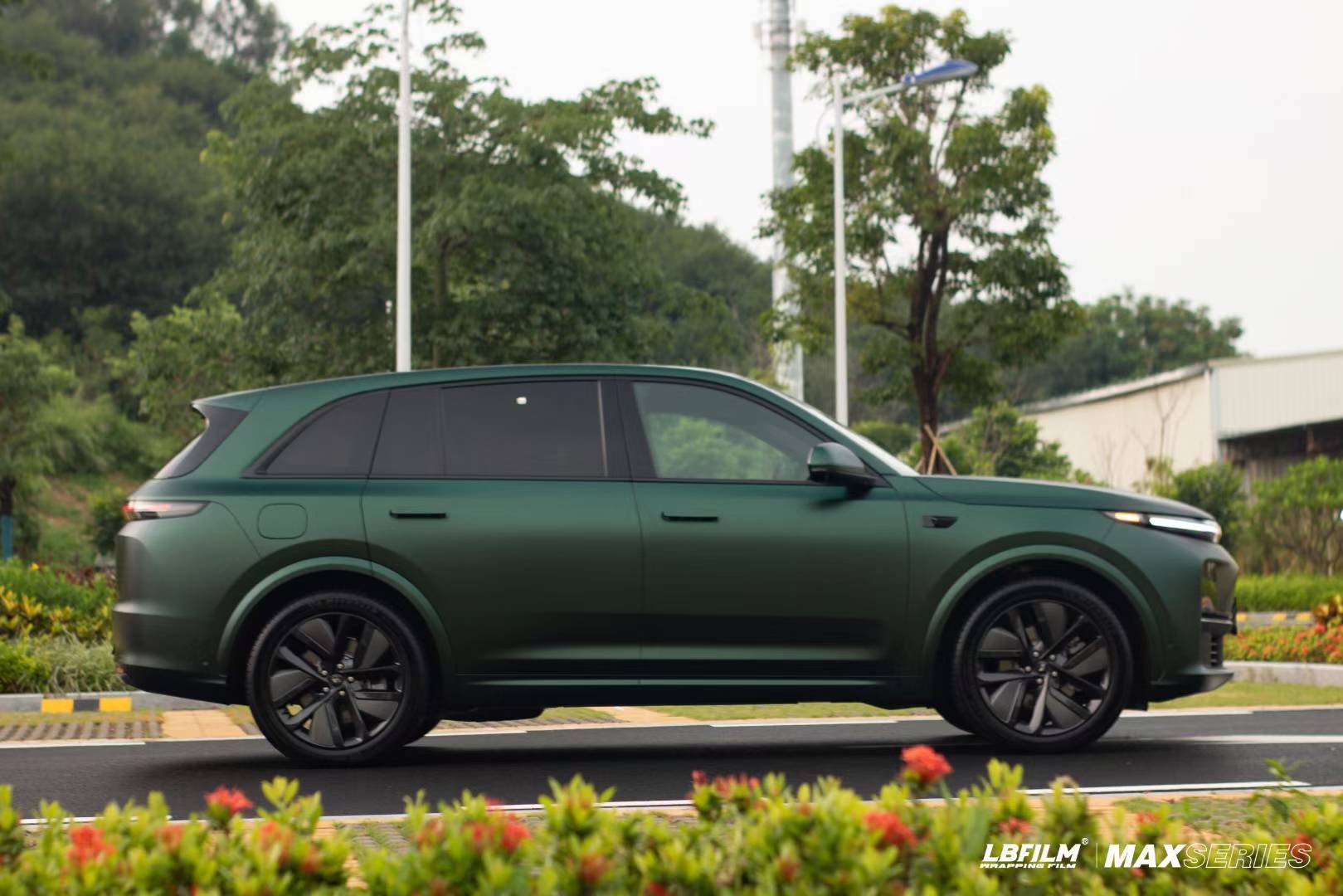 理想l7-lb改色膜仙踪绿,复古与时尚之间带着一点点神秘感_搜狐汽车