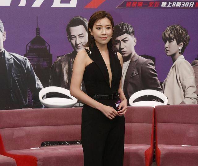 《使徒行者3》黄智雯与三哥吻戏内地版被删:希望香港版本能保留_网友