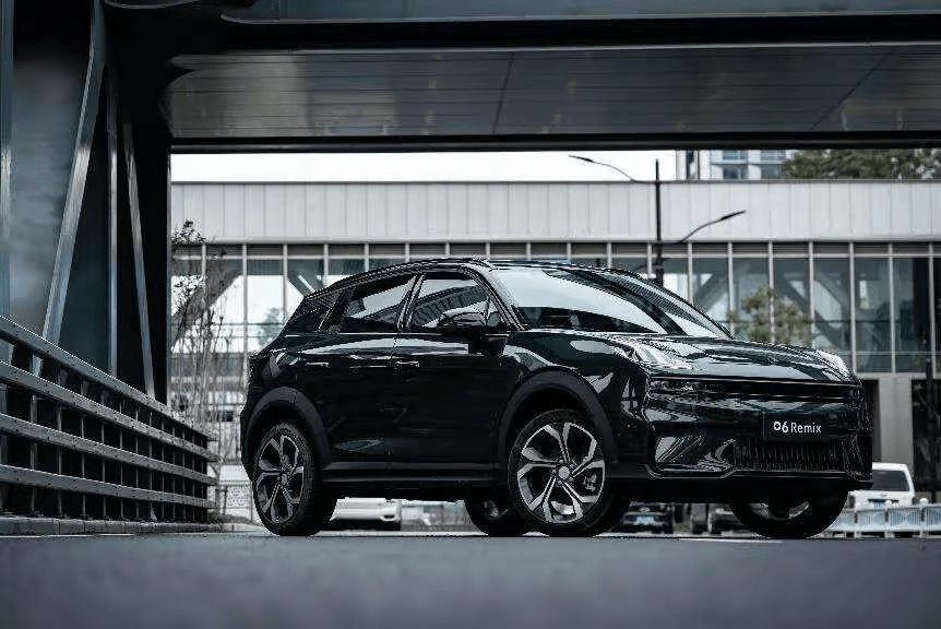 领克06自有ip"希克斯"与"焦绿猫"联动,用行动为年轻用户创造新出行