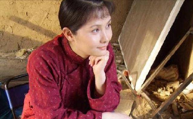 演员侯继林:嫁大10岁孙松,携手相爱三十余载,背后故事令人遗憾_表演