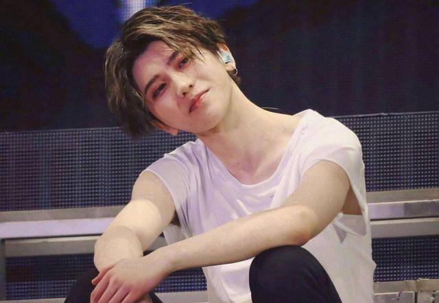 蔡徐坤只是艺名?当得知真名后:不改真火不了!_网友_梦想_因为