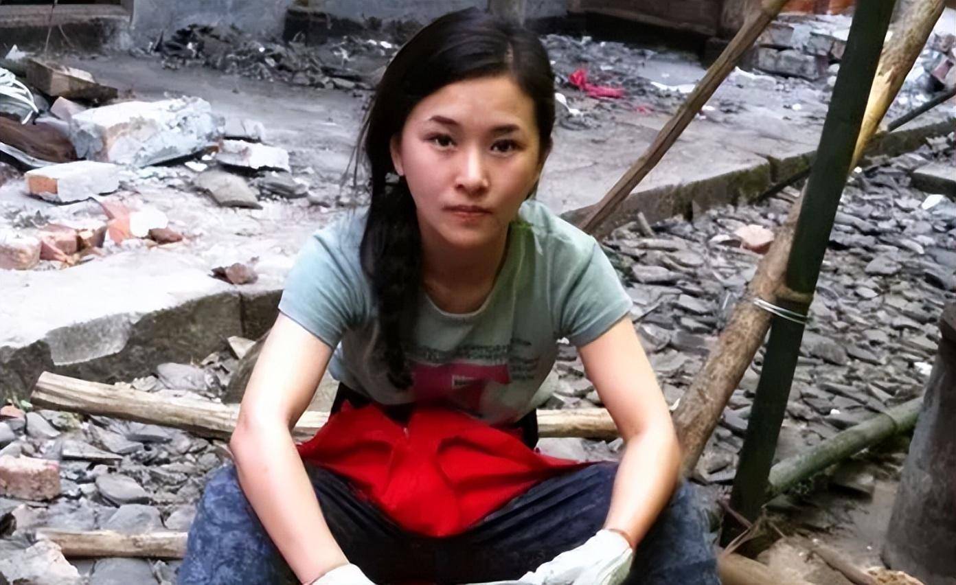 95后河南女孩冯双双:谁给我40万救父亲我就嫁给谁,结局咋样了?