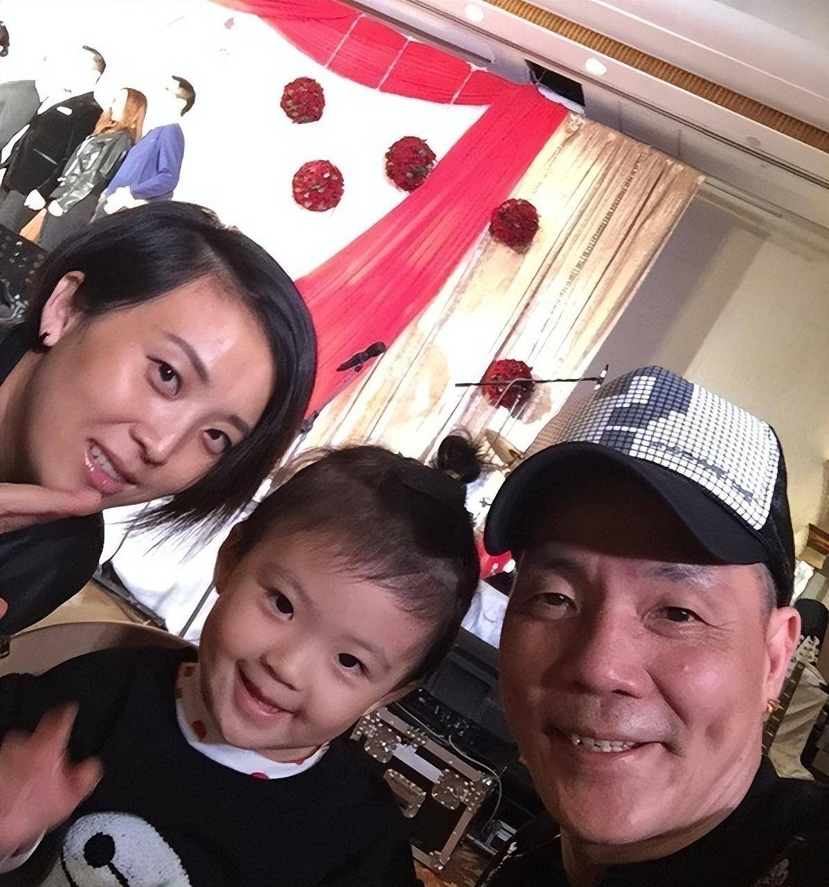 61岁「大军」程东北上发展升做主演,事业爱情两得意心广体胖_内地