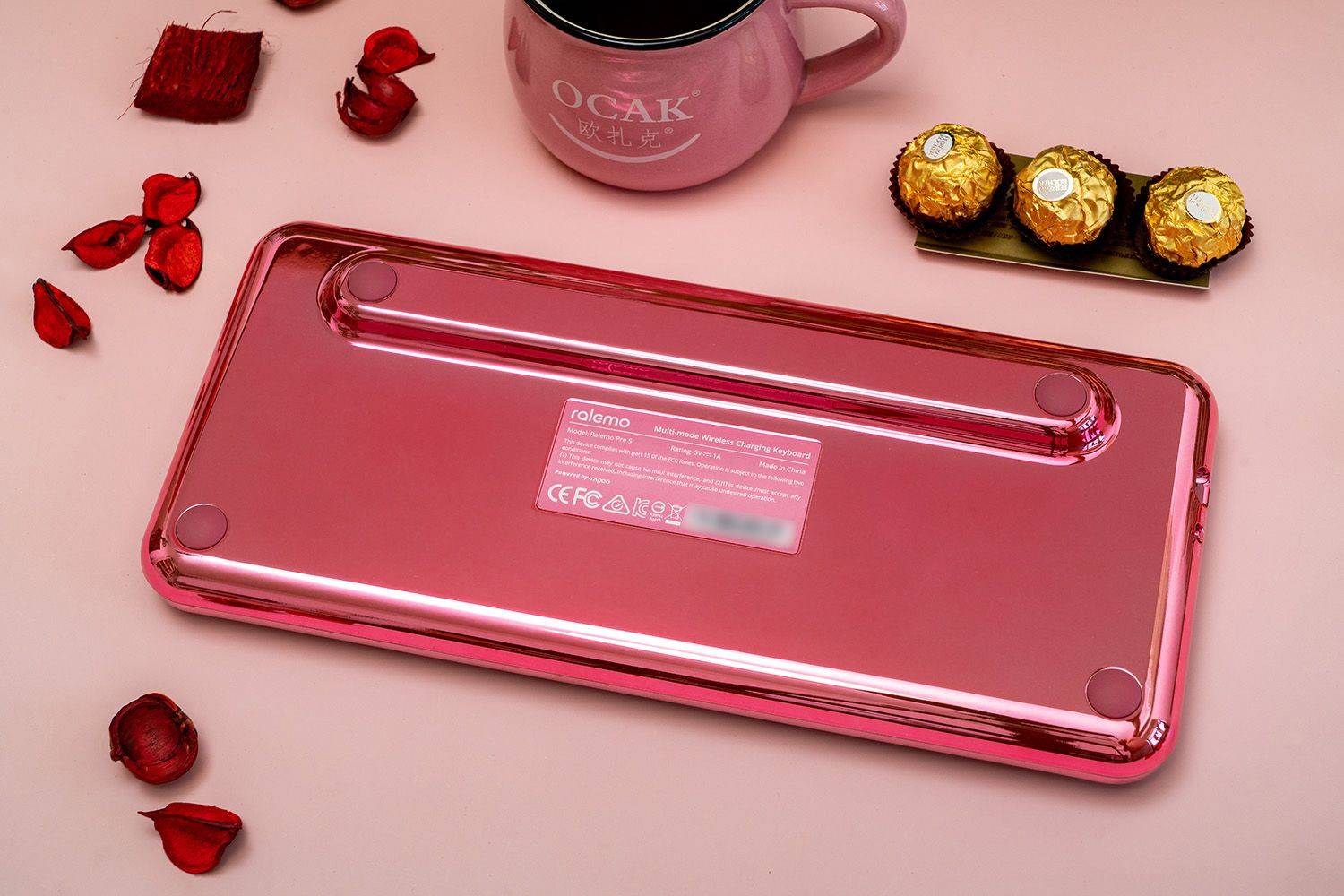 老婆过生日送了雷柏ralemo Pre 5键盘，办公室女同事都问是啥型号