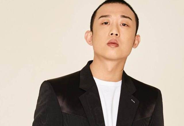 霸气回归,gai成功登上央视舞台,演唱正能量歌曲!_弹壳_说唱_因为