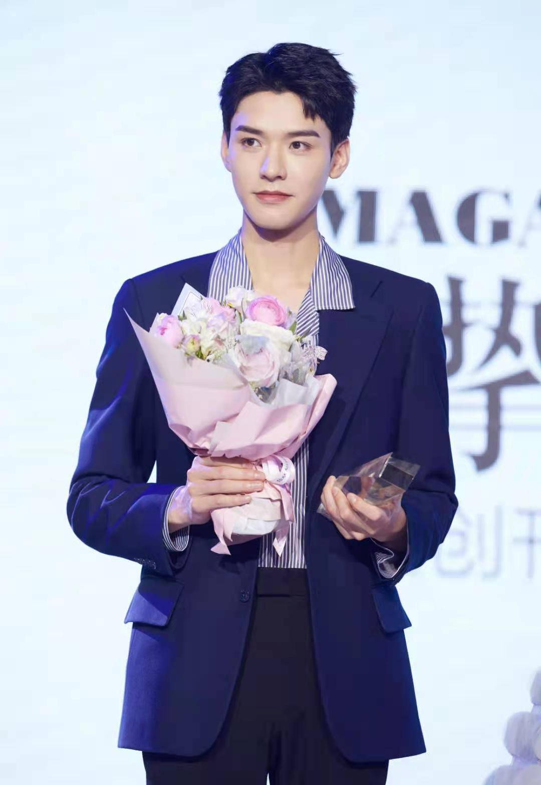 龚俊团队copy成瘾?