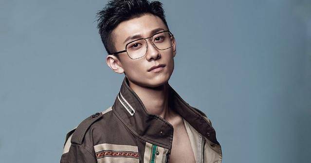 从几位当红小鲜肉喜爱的发型来看他们的性格特点_脾气_张一山_王俊凯