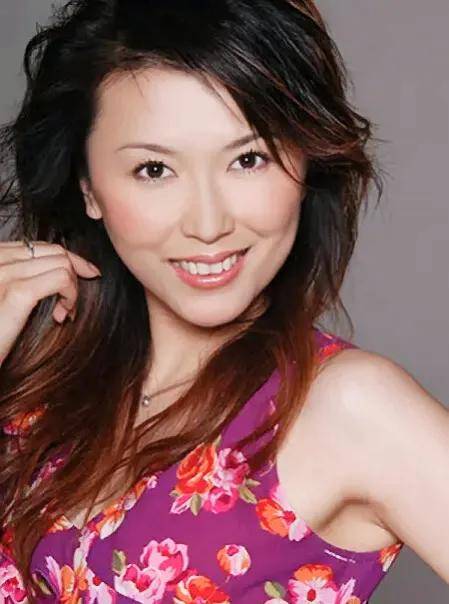 王晴在血色浪漫里演谁_血色浪漫电视剧王晴剧照_血色浪漫演员介绍