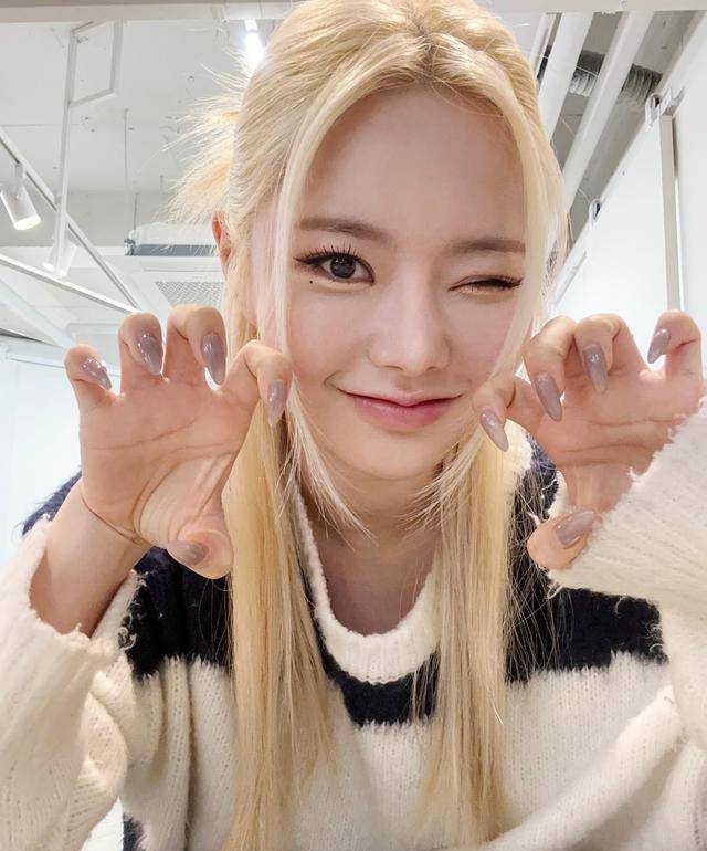 要求解约,想跟着制作人投奔华纳,但她们歌红人不红_公司_cupid_韩流