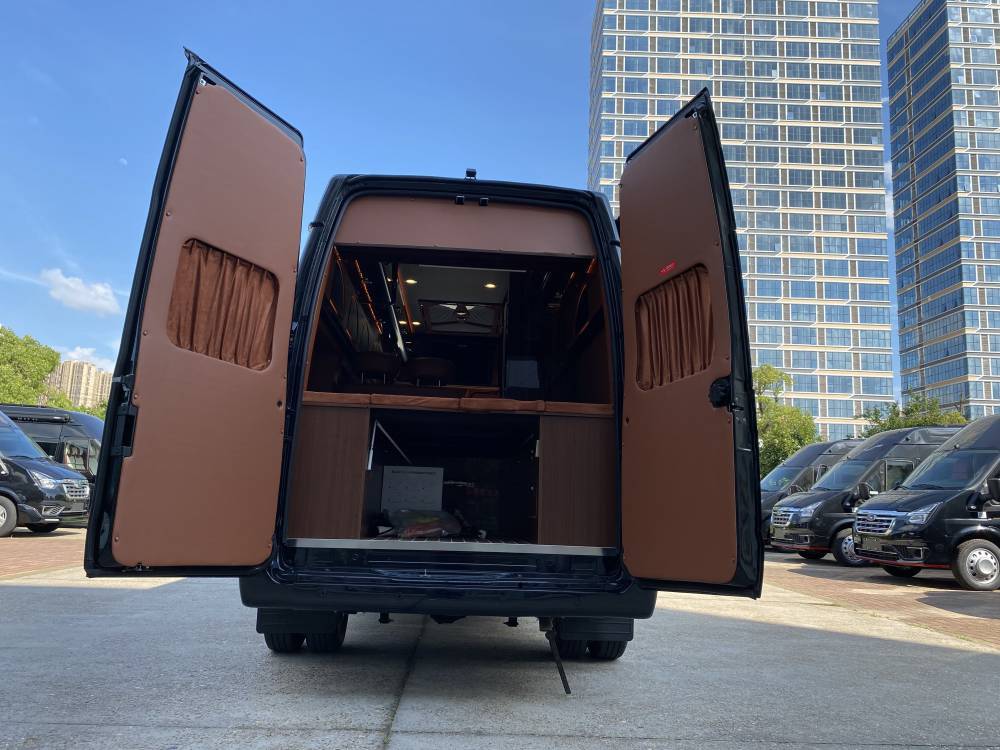 展会精品样车,直降5万,现车仅此一台|趣蜂b850房车超低价!