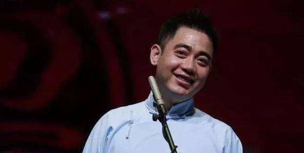 孔云龙和张云雷聚会后感慨:在一起好了二十年,我终于成了黑衣人_表演