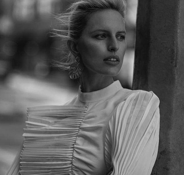 维密天使小kk现身街头状态超好,啥时候回去"拯救"维密秀啊?