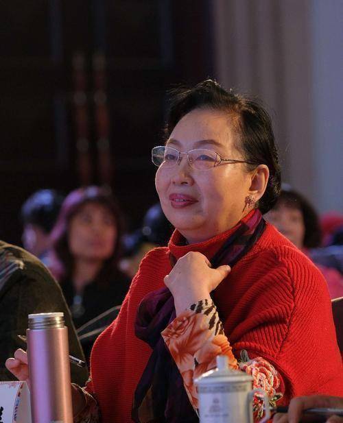 京剧界的那些贤内助:于魁智妻子梁以薇,谭孝曾妻子阎桂祥_谭家第_老生