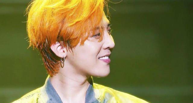 粉丝就是想看他弟弟在镜头前流泪_jennie_网友_房子