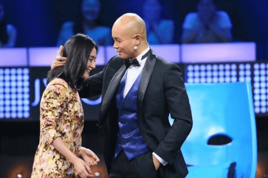 强吻谢娜说金星,飞的高"蛋碎"地越快_节目_时候_学历