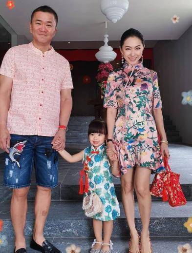 向佐前女友频晒千万豪宅!