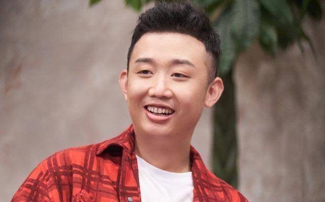 gai王斯然合体亮相,虎山行江湖中人轮番轰炸舞台!_时候_说唱_对方