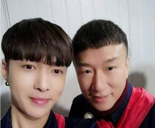 张艺兴转发恭喜_小朋友_小孩_事情