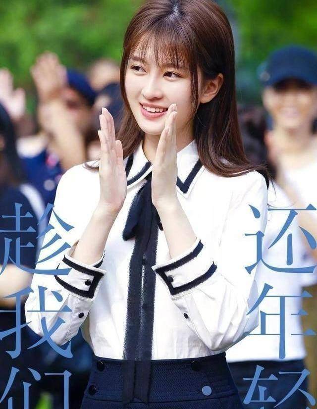 乔欣剪个刘海美出银河系!关晓彤和迪丽热巴就没那么幸运了!