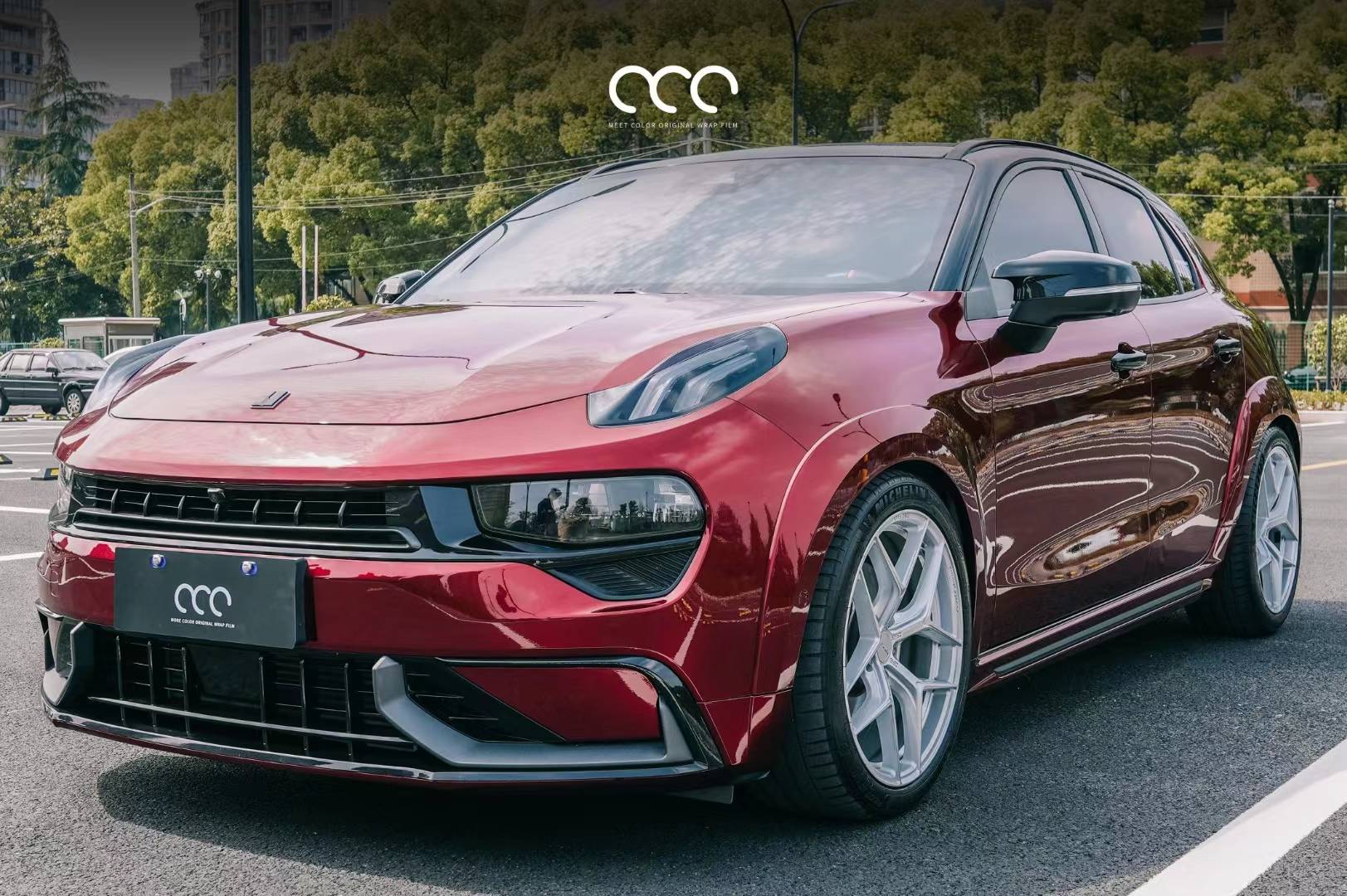 领克02漫彩改色膜液态金属龙血红,更具魅力!