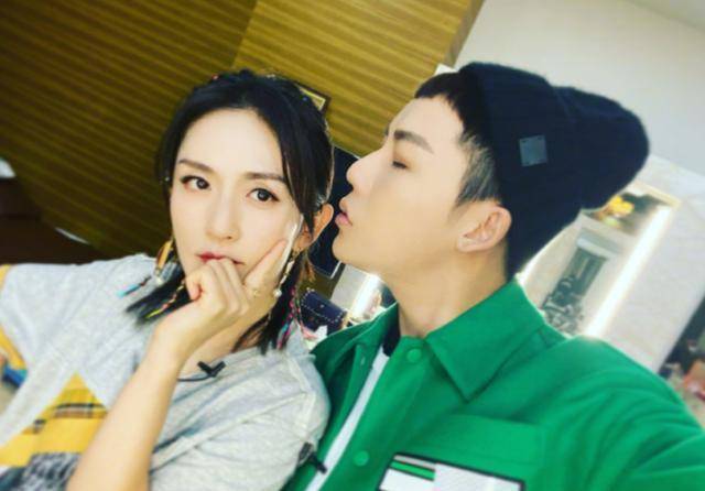 谢娜生日略"寒酸",蔡徐坤吴宣仪无动于衷,六个徒弟杨迪最用心_祝福