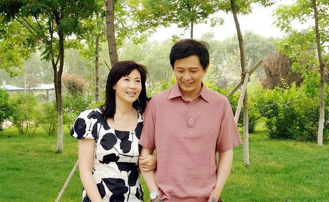 "央视一哥"程前:生父在眼前14年从不知晓,去世后才喊第一声爸_生活