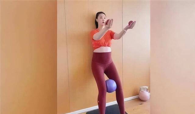 退役后的惠若琪,惊艳众人,但扭头事件仍是负面影响_国家女排_中国女排