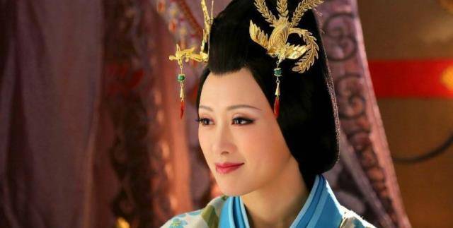 此女出身平民,后集三千宠爱于一身,怀孕14月生太子